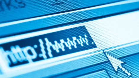 Kiwi couple tackle free speech online