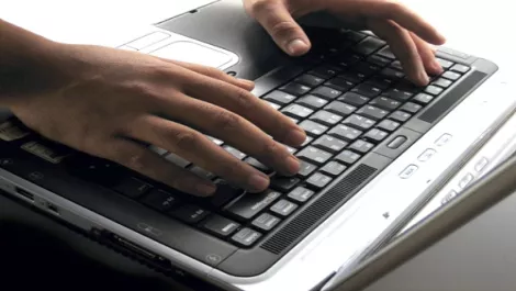 Yahoo hacked in security 'wake-up call'