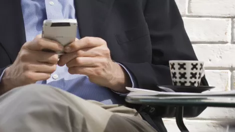 Telecom slashes data roaming costs