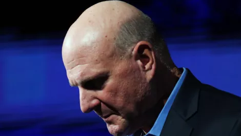 CEO Ballmer bows out of Microsoft