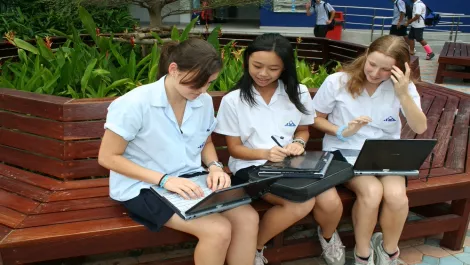 A united nation of technologists