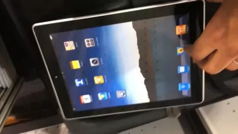 Digg founder calls out iPad 2 announcement