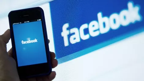 Gartner: Facebook ups its bet on mobile...