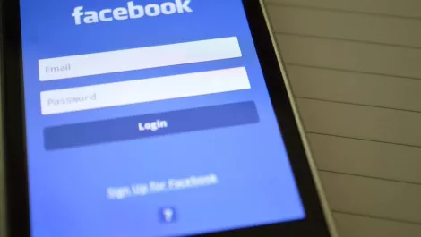 Facebook working on group buying feature