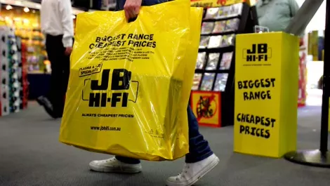 JB Hi-Fi CEO retires... CFO takes over