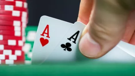 The Trojan Games: Spyware lets crims see your poker hand