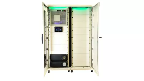 Dataracks takes data centers micro