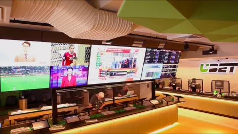 Can digital signage increase foot traffic and sales? Ubet!