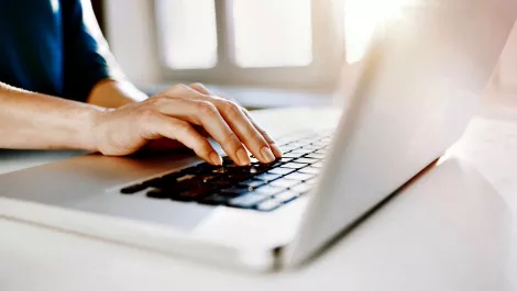 Online baby registrations proves a hit for Internal Affairs
