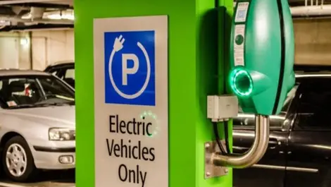 Cross-party and cross-industry consensus needed to catalyse transition to low-emission vehicles