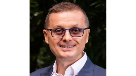 Ten features of an effective business decision-making platform