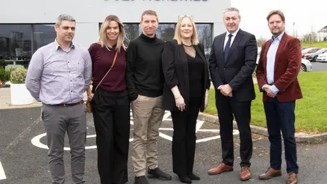 Kelleher visits ACI Worldwide's Limerick data centre